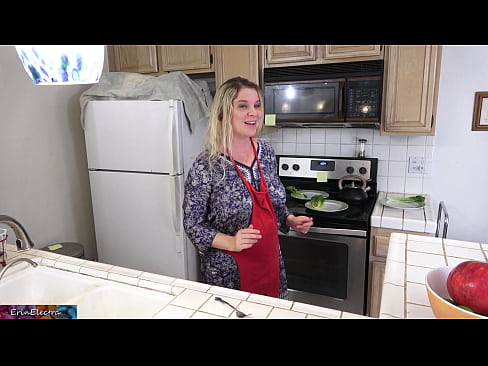 ❤️ Stepmom milking anjeunna di dapur saméméh tanggal na ❤️❌ video porno di urang ️❤
