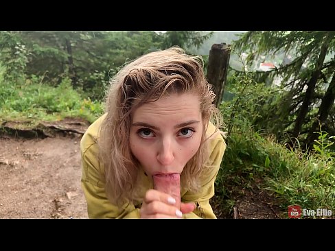 ❤️ Gadis swallows cum sanggeus blowjob umum - Eva Elfi ❤️❌ video porno di urang ️❤